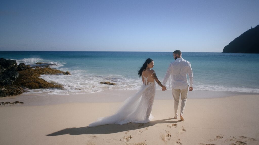 Bride and groom wedding Hawaii beach